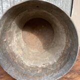 Ancient galvanized zinc laundry basin (133)