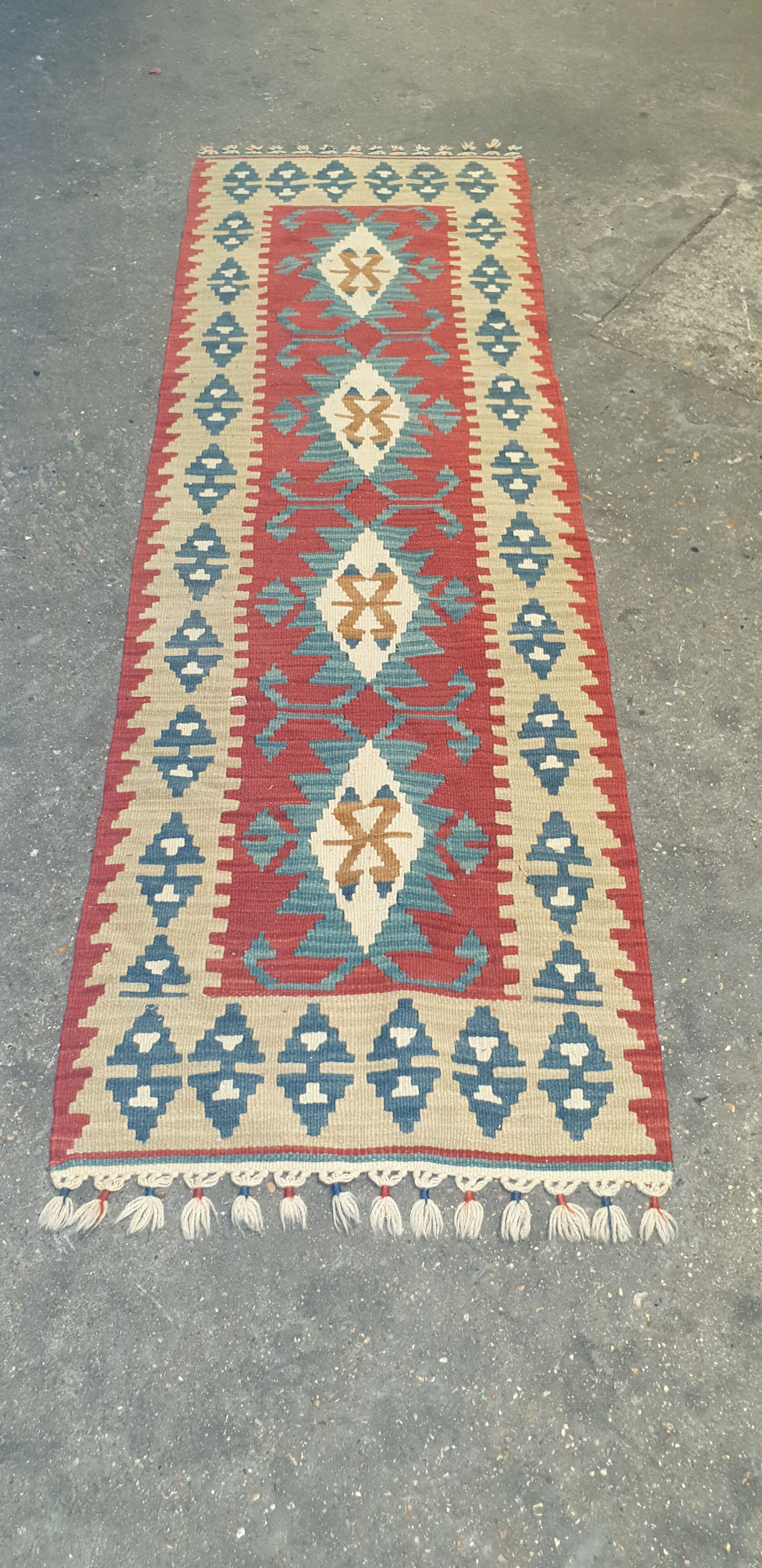 Handmade berbere carpet in wool