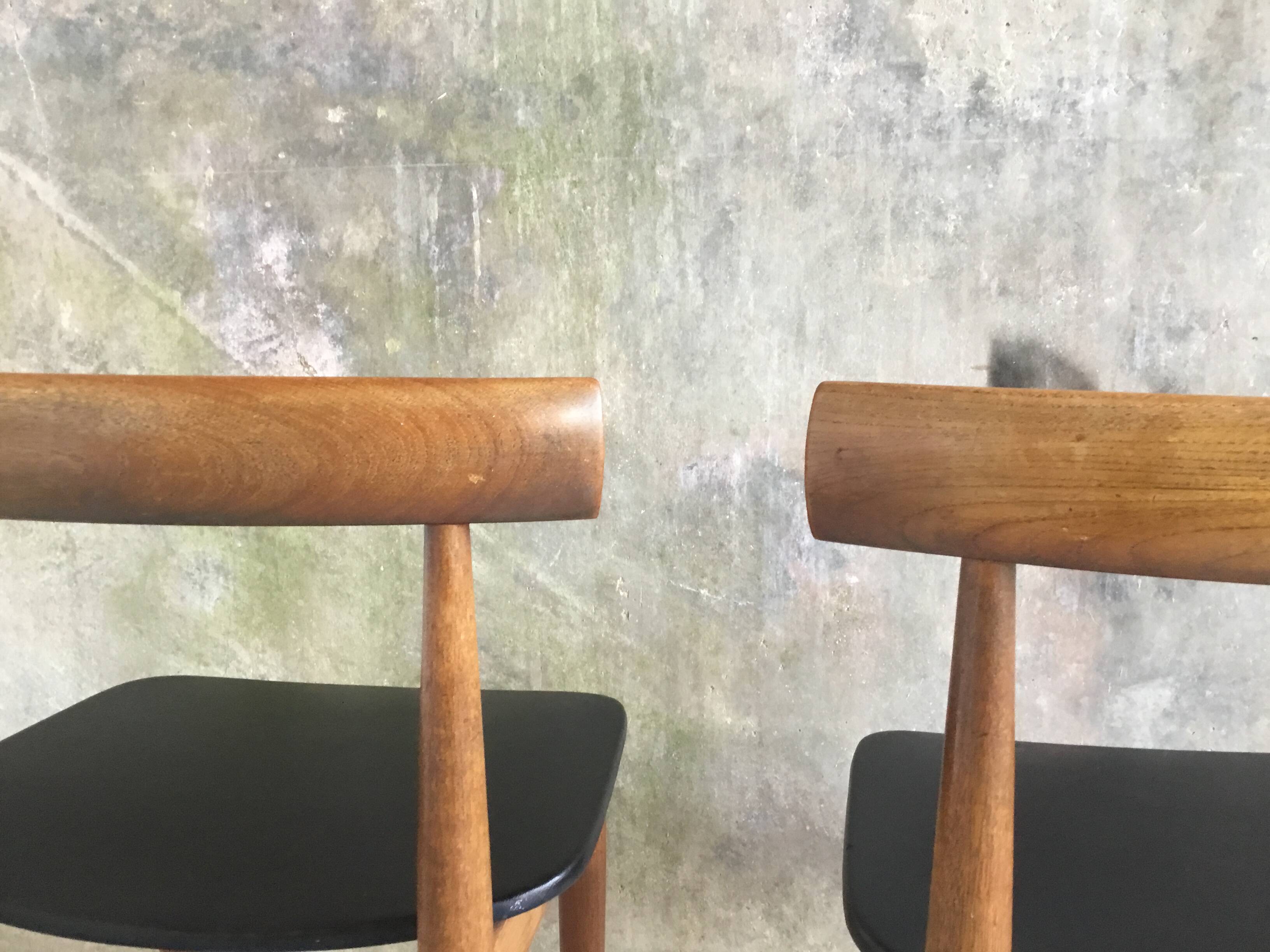 Pair of Scandinavian chairs by Hans Olsen for Frem Rojle - 1960s