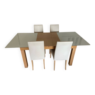 Cinna brand table and chairs