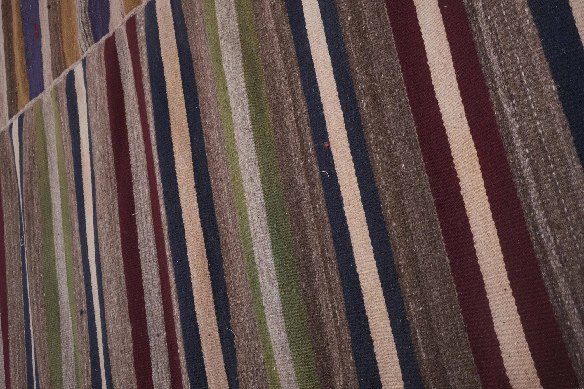 Vintage Turkish kilim handwoven 270x340 cm