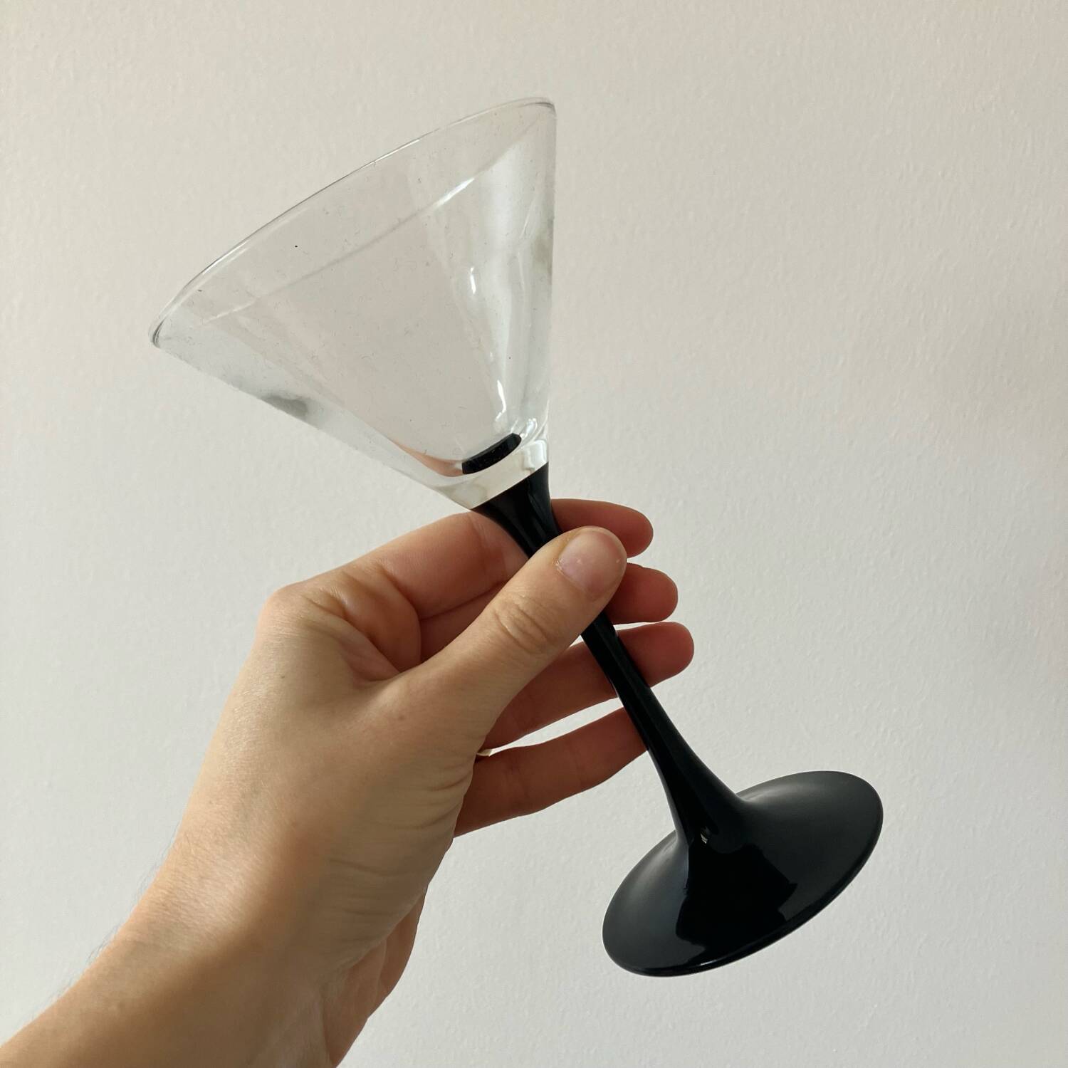 4 black Luminarc martini glasses