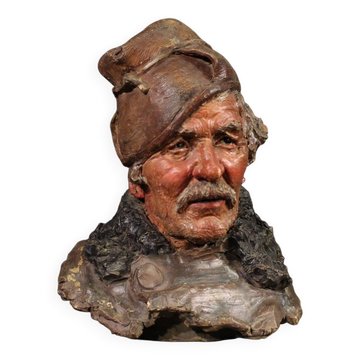Sculpture italienne en terre cuite d'un pêcheur du XXe siècle