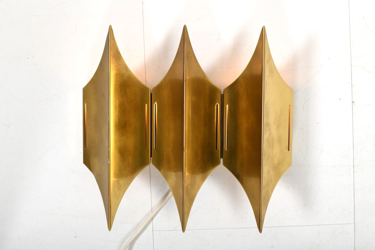 Mid Century Danish "Gothic III" wall lamp by Bent Karlby for Lyfa