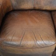 Characterful vintage sturdy 2-seater club sofa made of sheepskin leather