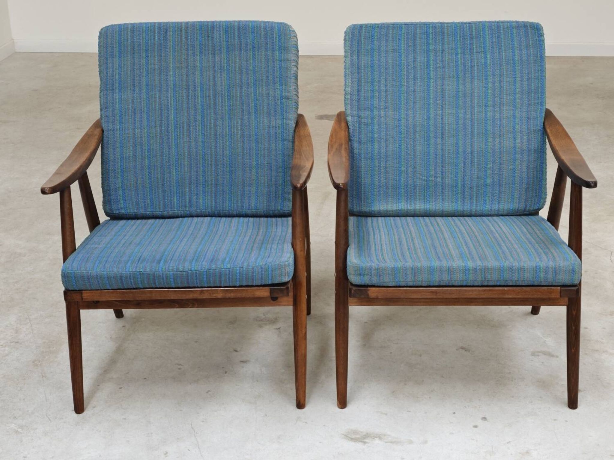 Pair of blue boomerang armchairs by Antonin Suman for Ton (Thonet) 1960