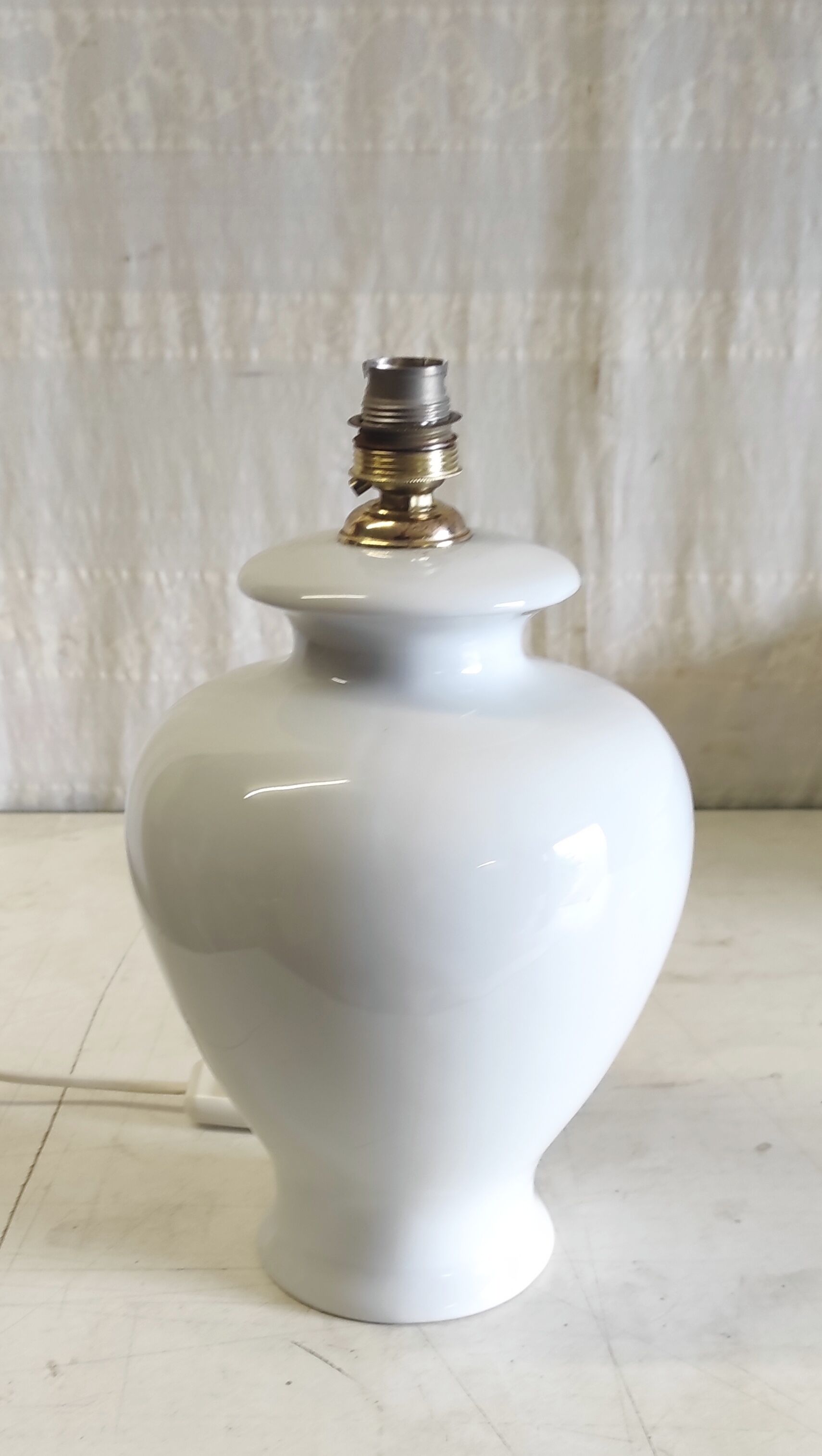 Lamp base in Limoges porcelain - mid 20th century