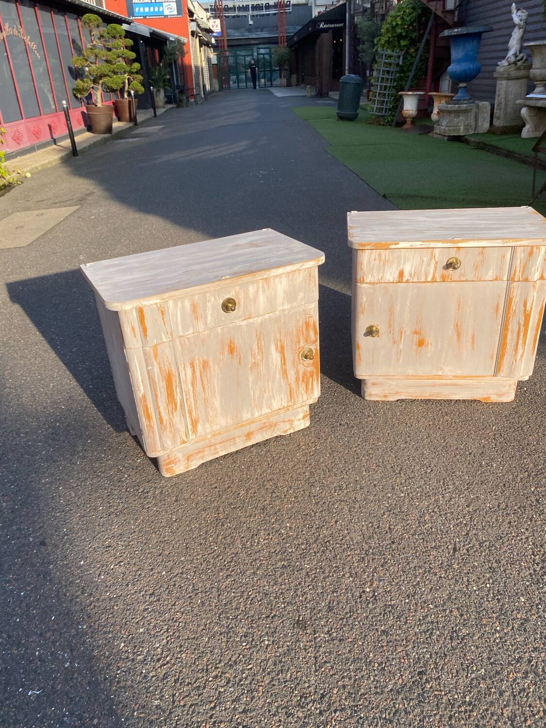 2 German bedside tables