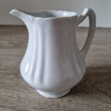 Pot à lait en porcelaine