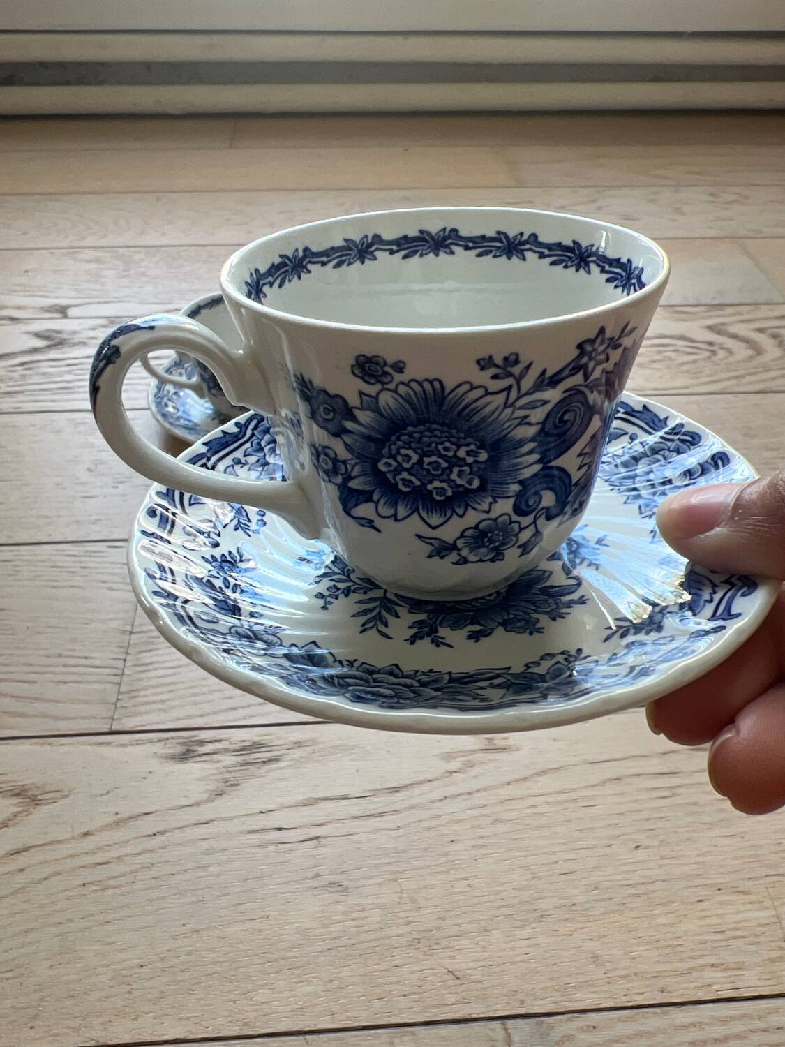 English cups model Ridgway ironstone