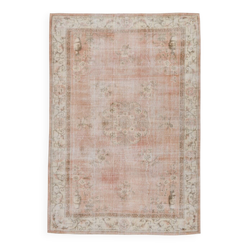 Tapis turc rouge pâle et beige