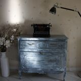 Shabby chic furniture
