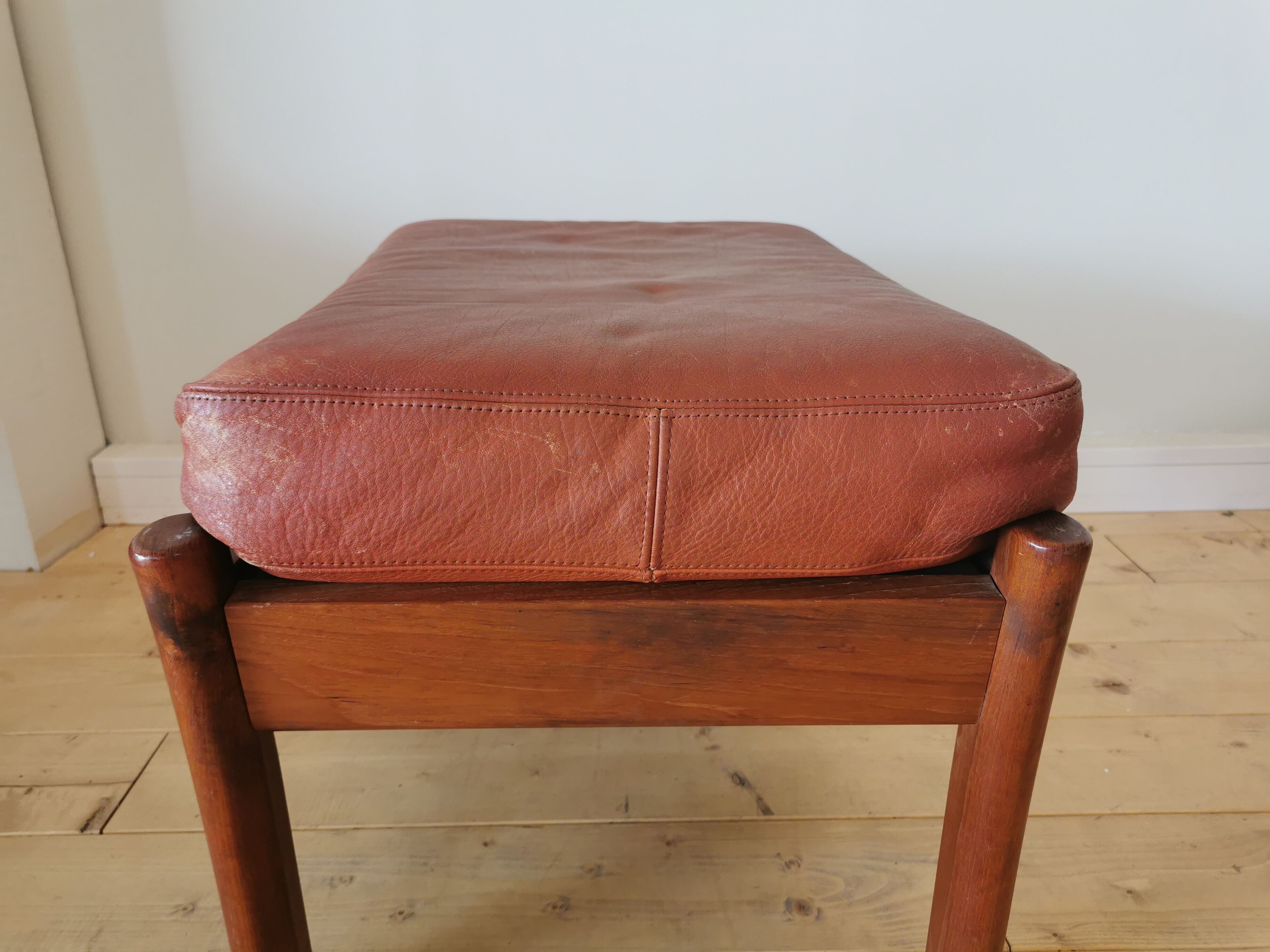 Pair of Dyrlund leather footrest 60s leather