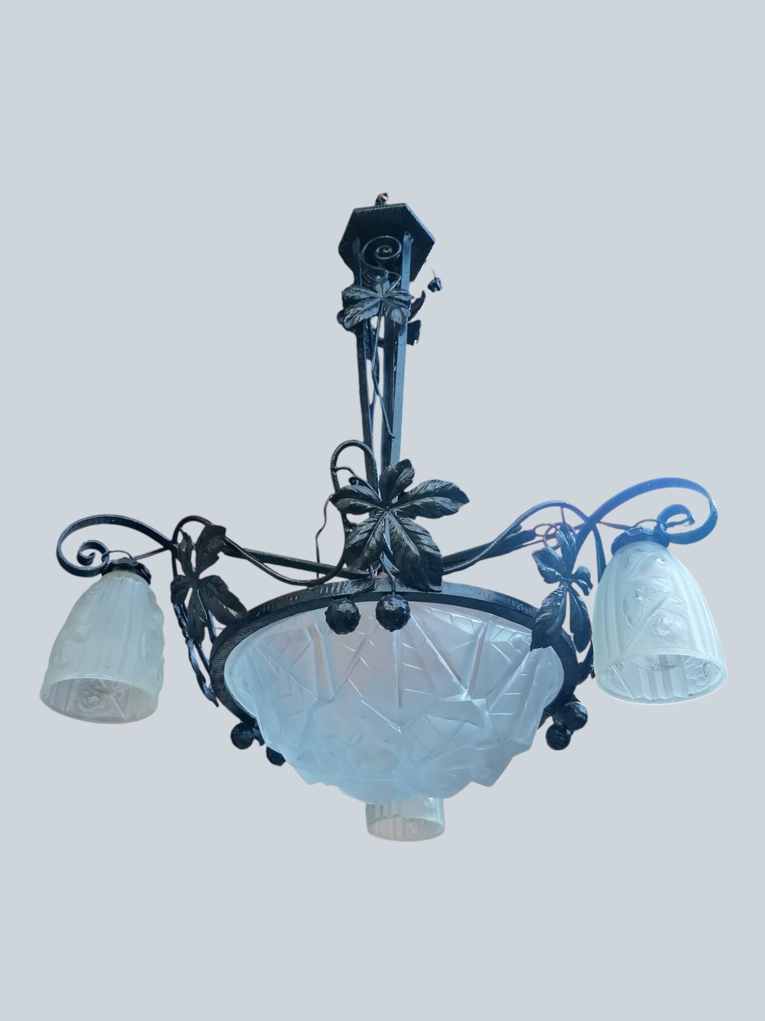 Wrought iron and art deco glass chandelier - Degué Workshops
