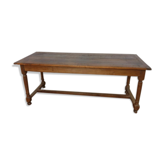 Farm table