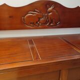Rabbit chest bench