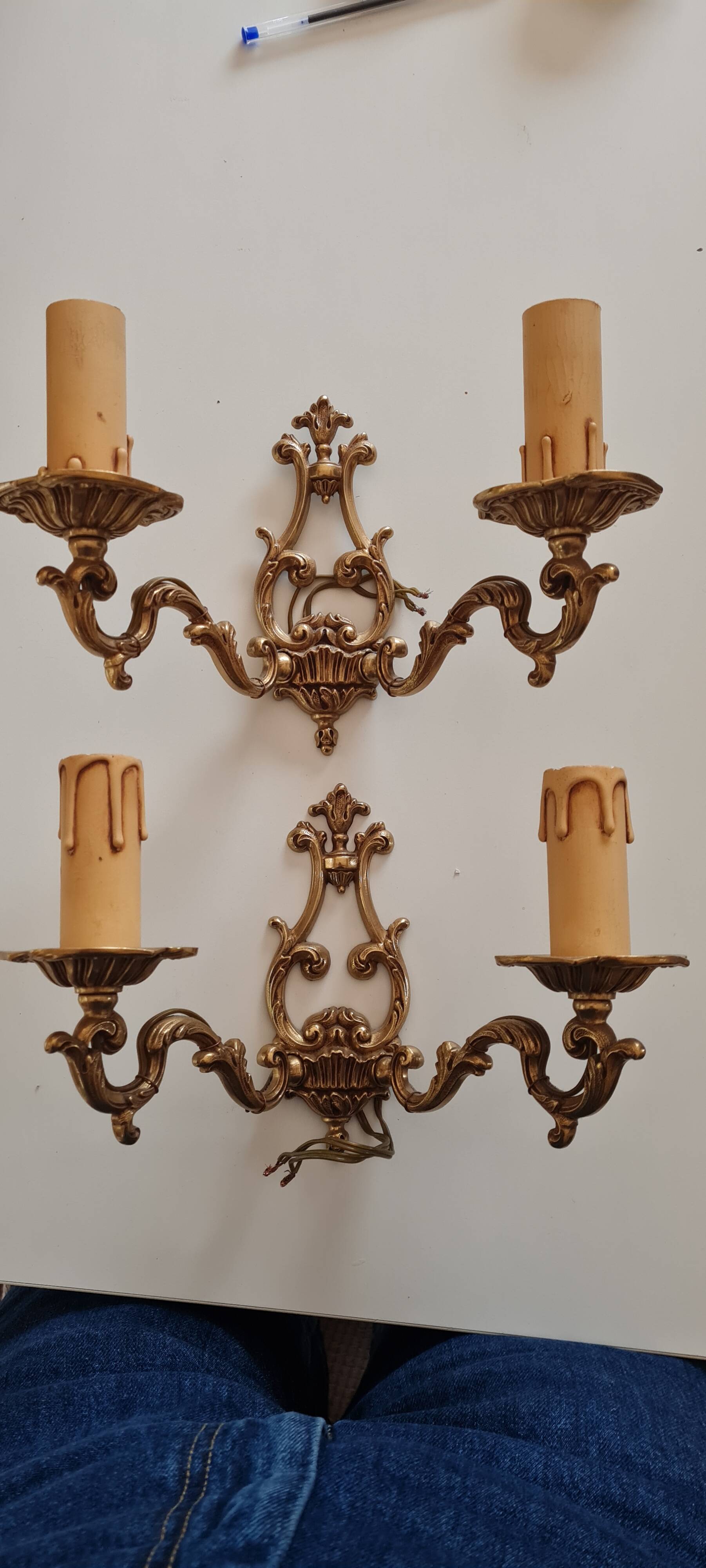 Pair of gilded bronze wall lights with double arms Mod Dep Bronze