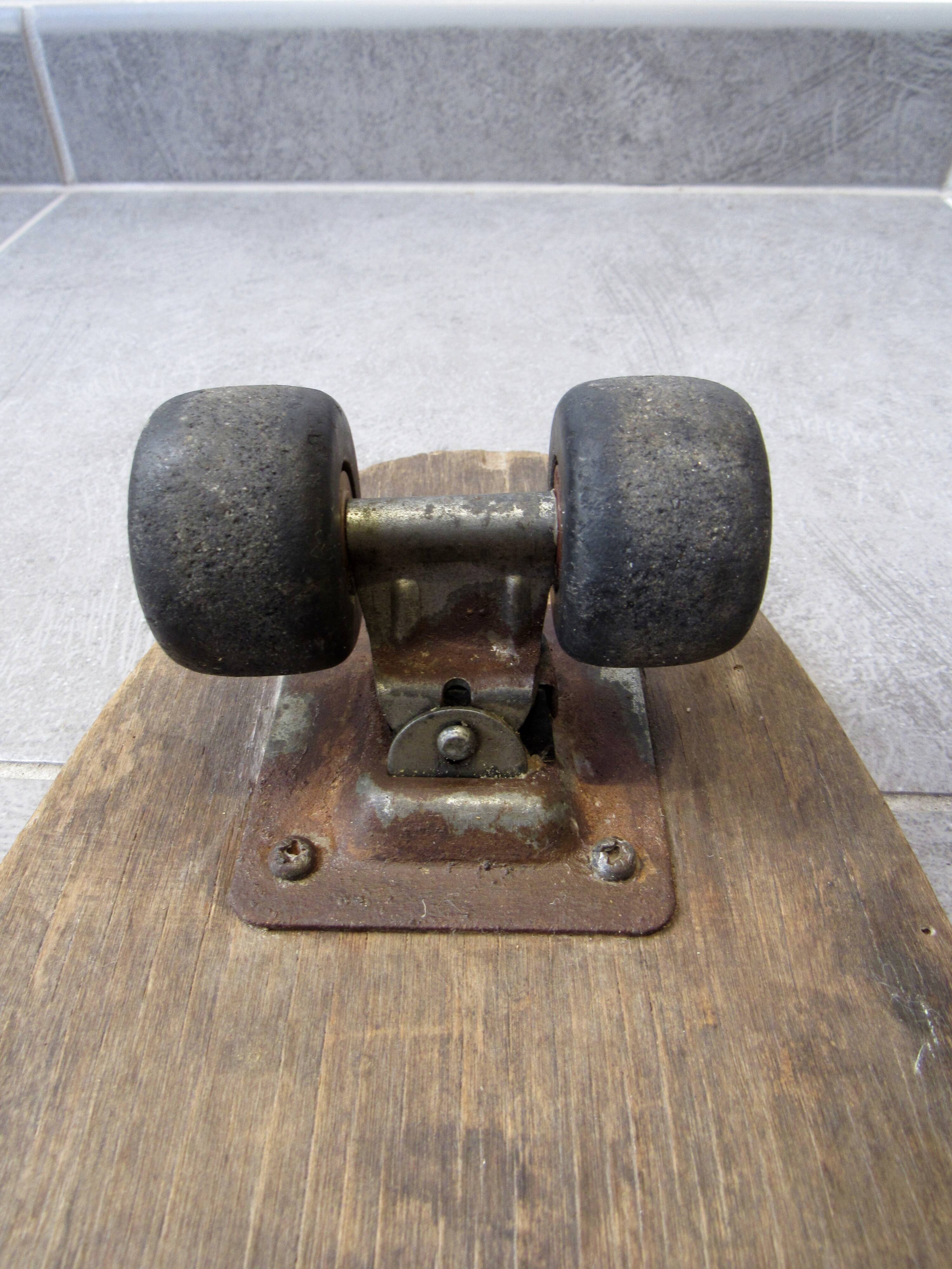 Skateboard surf flyer board vintage