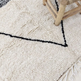 Moroccan berbere carpet 174x109cm