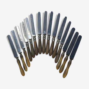 15 couteaux anciens