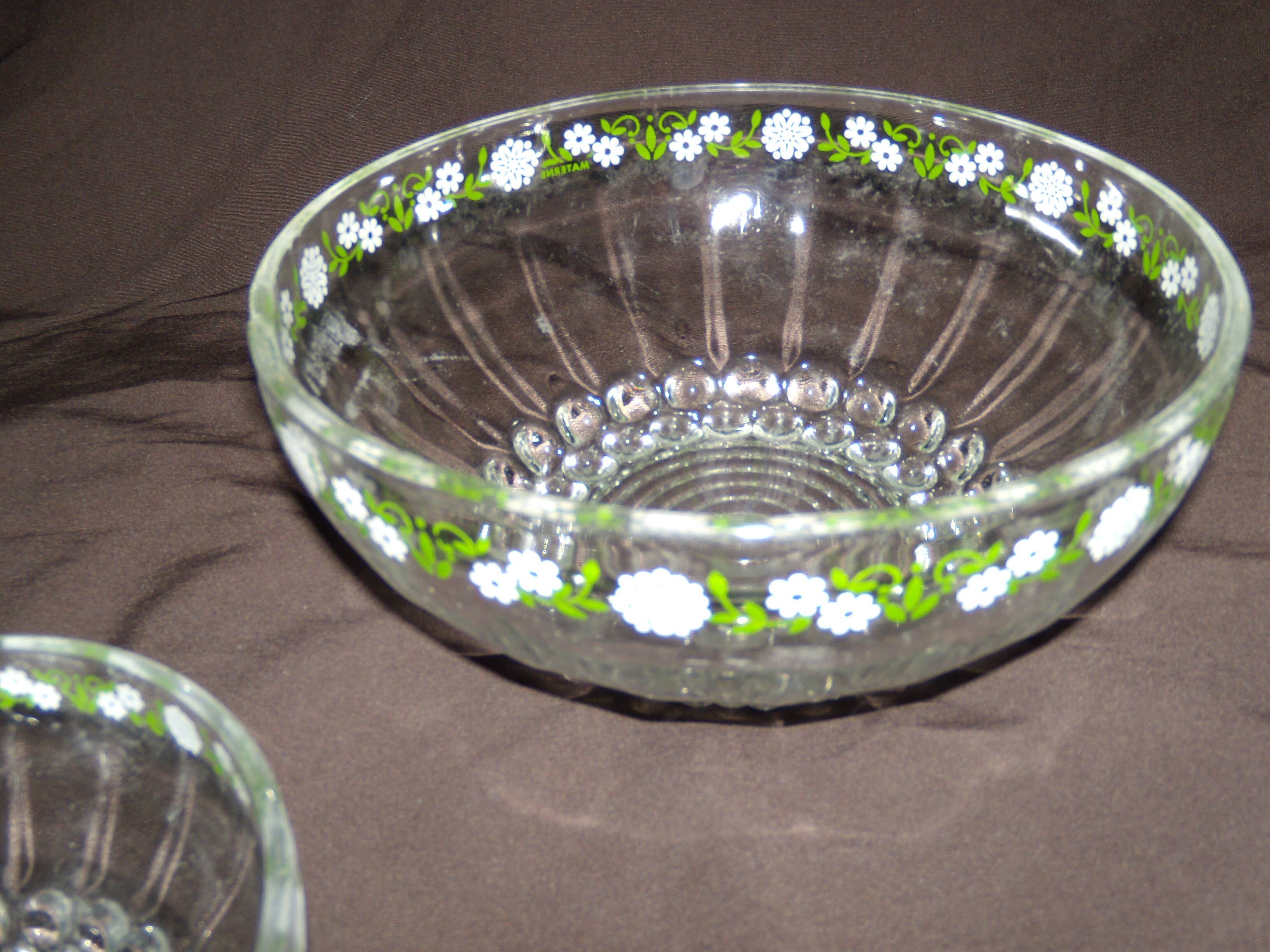 Set of 3 old glass bowls/cups decorated with small white flowers Materne rare