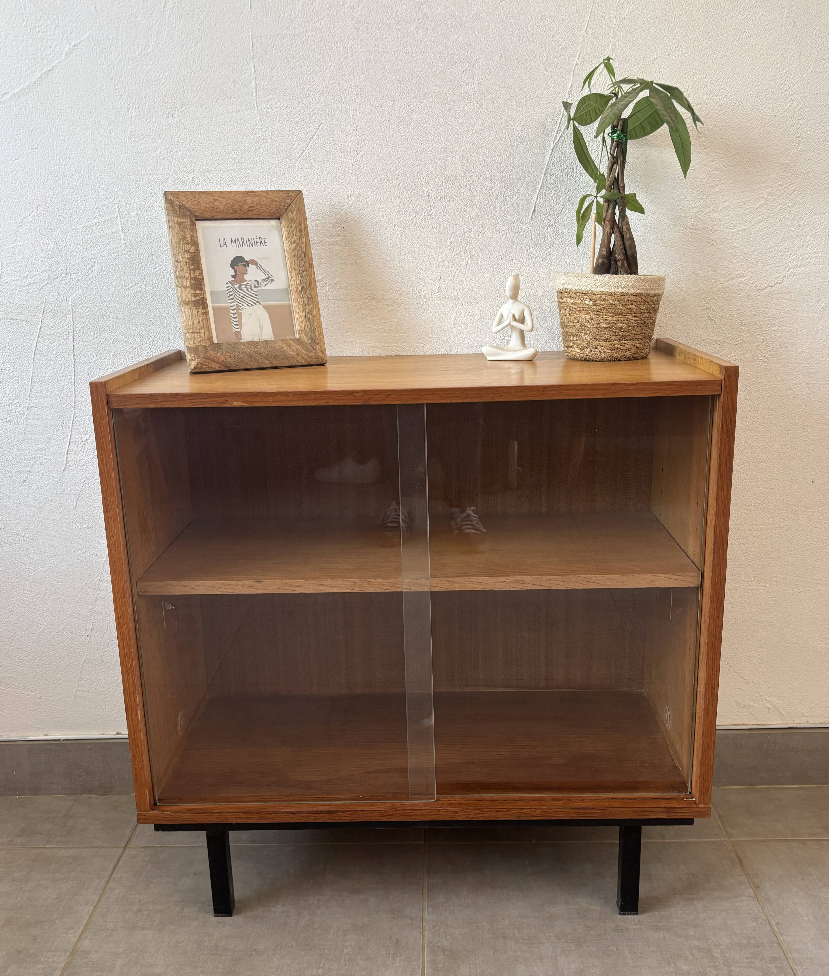Vintage oak display cabinet from the 1960s.