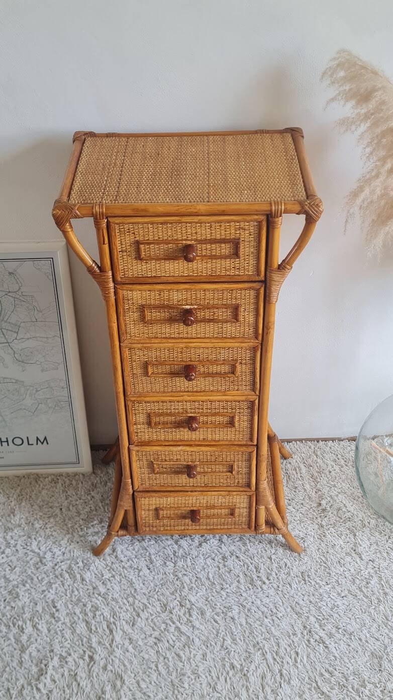 Rattan chest of drawers from the 1970s.