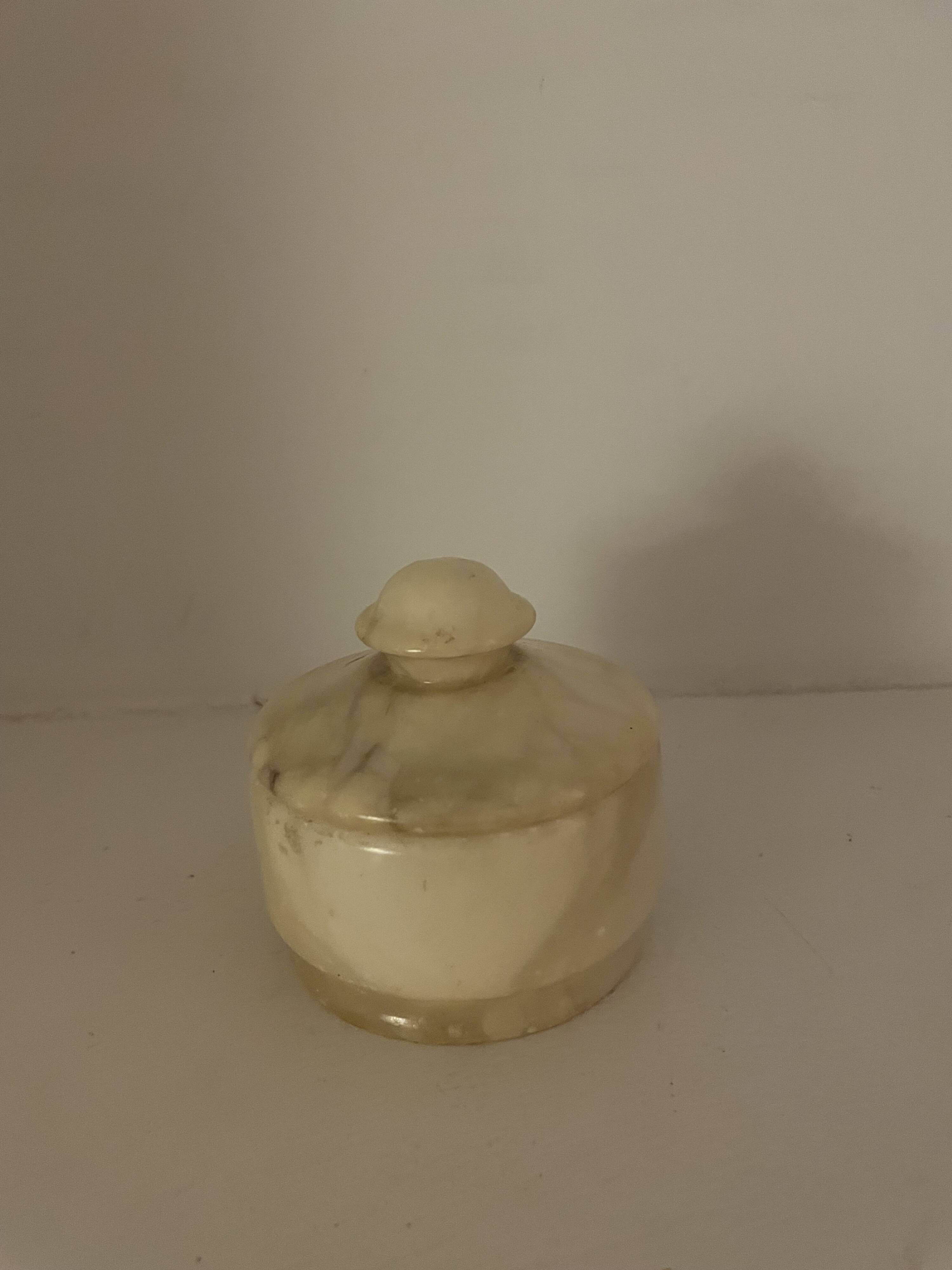 Set of 12 decorative items