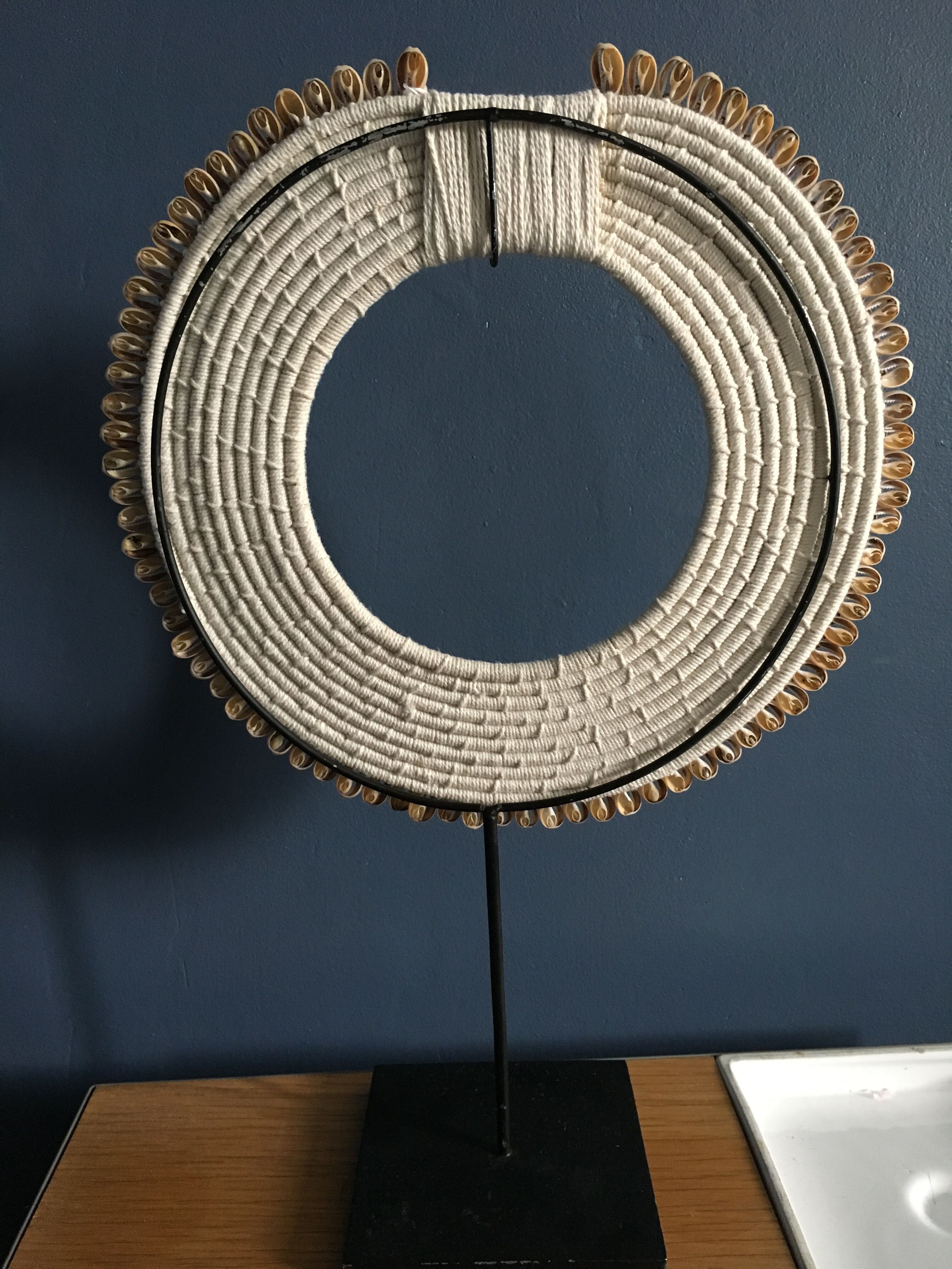 Sculpture tribal necklace Papou in shells