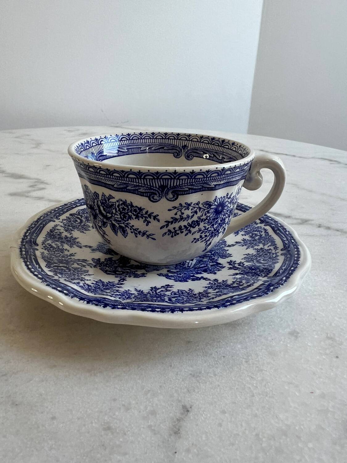 Lot de 12 tasses Luneville The Cottage