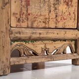 Ancien buffet rouge oriental (vers 1890)