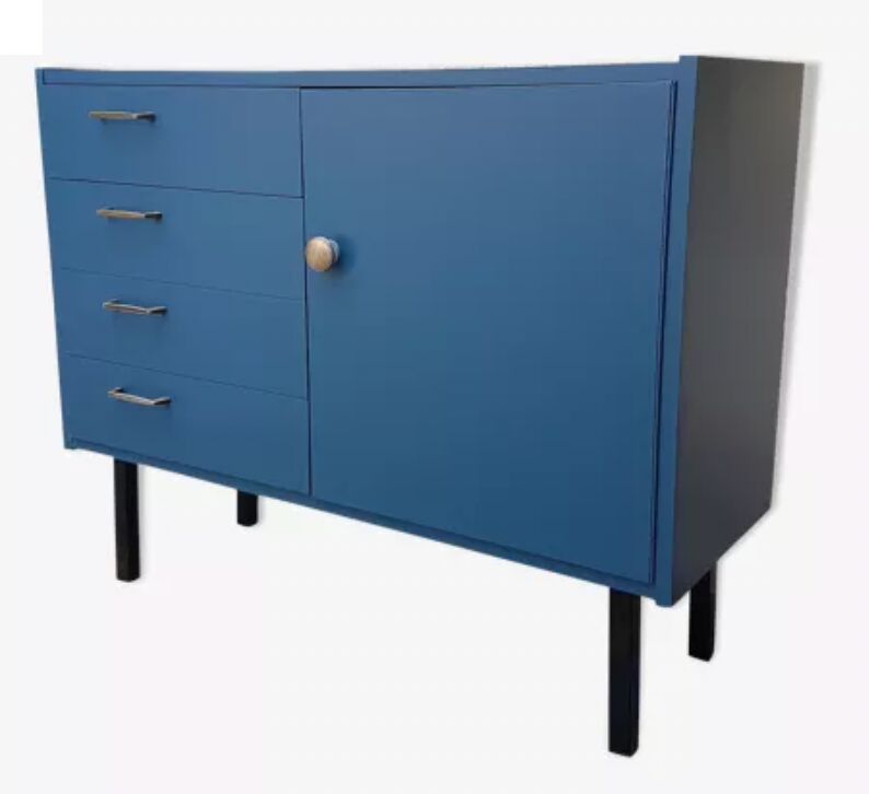 Buffet bleu