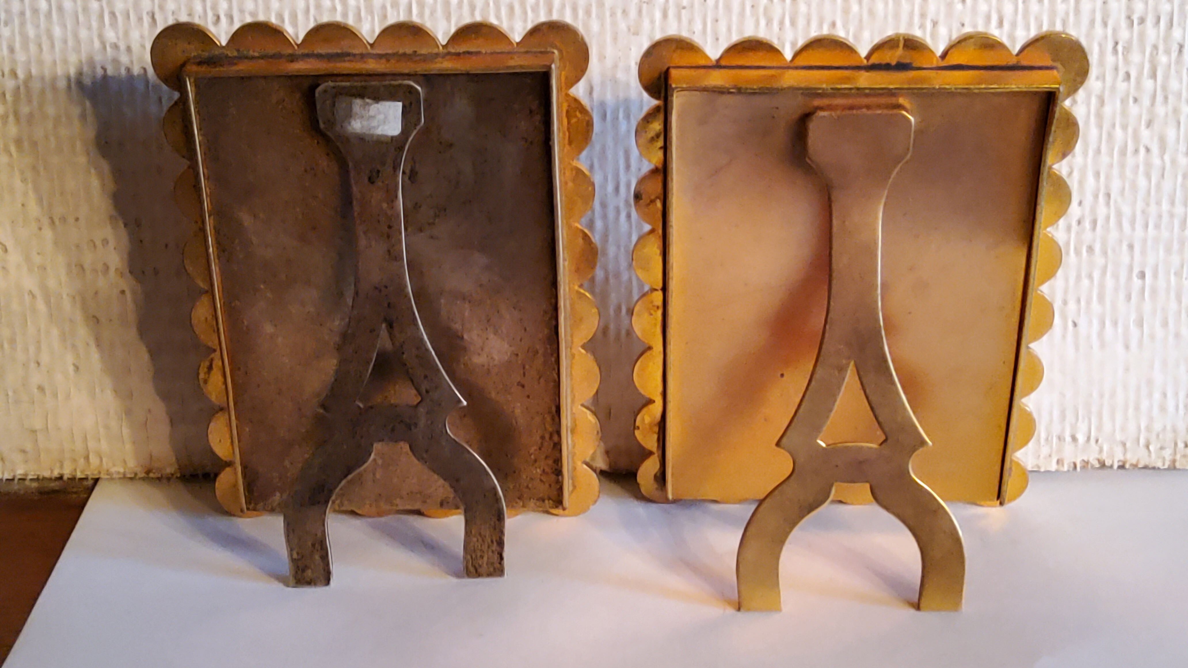Pair of art deco photo frames in gilded bronze and gilded brass
