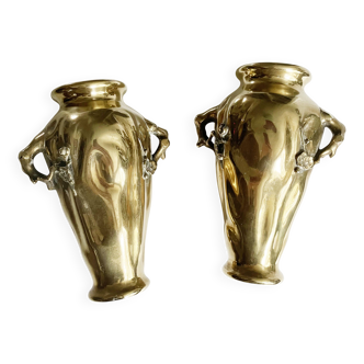 Paire de vases en bronze doré