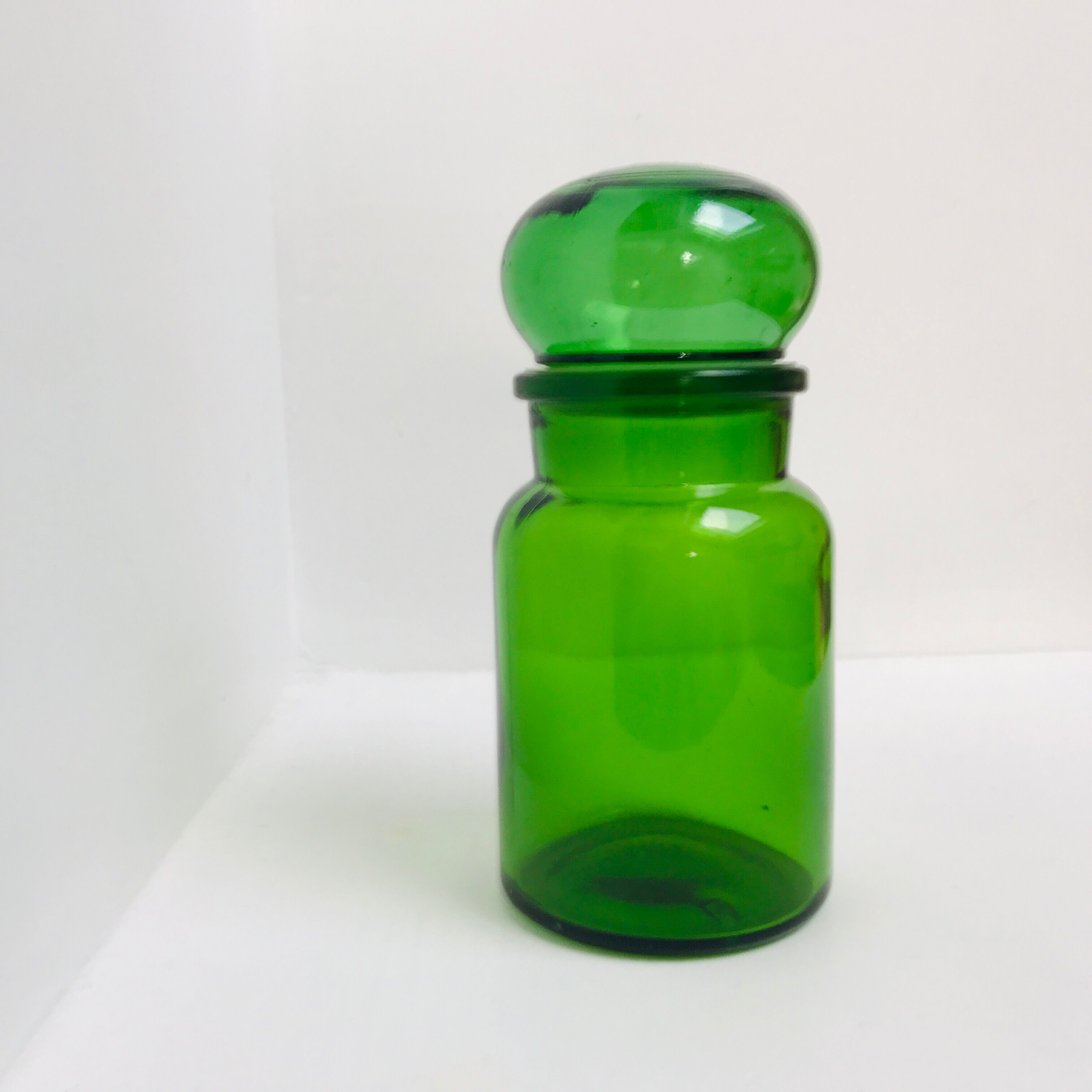 Vintage green jar M