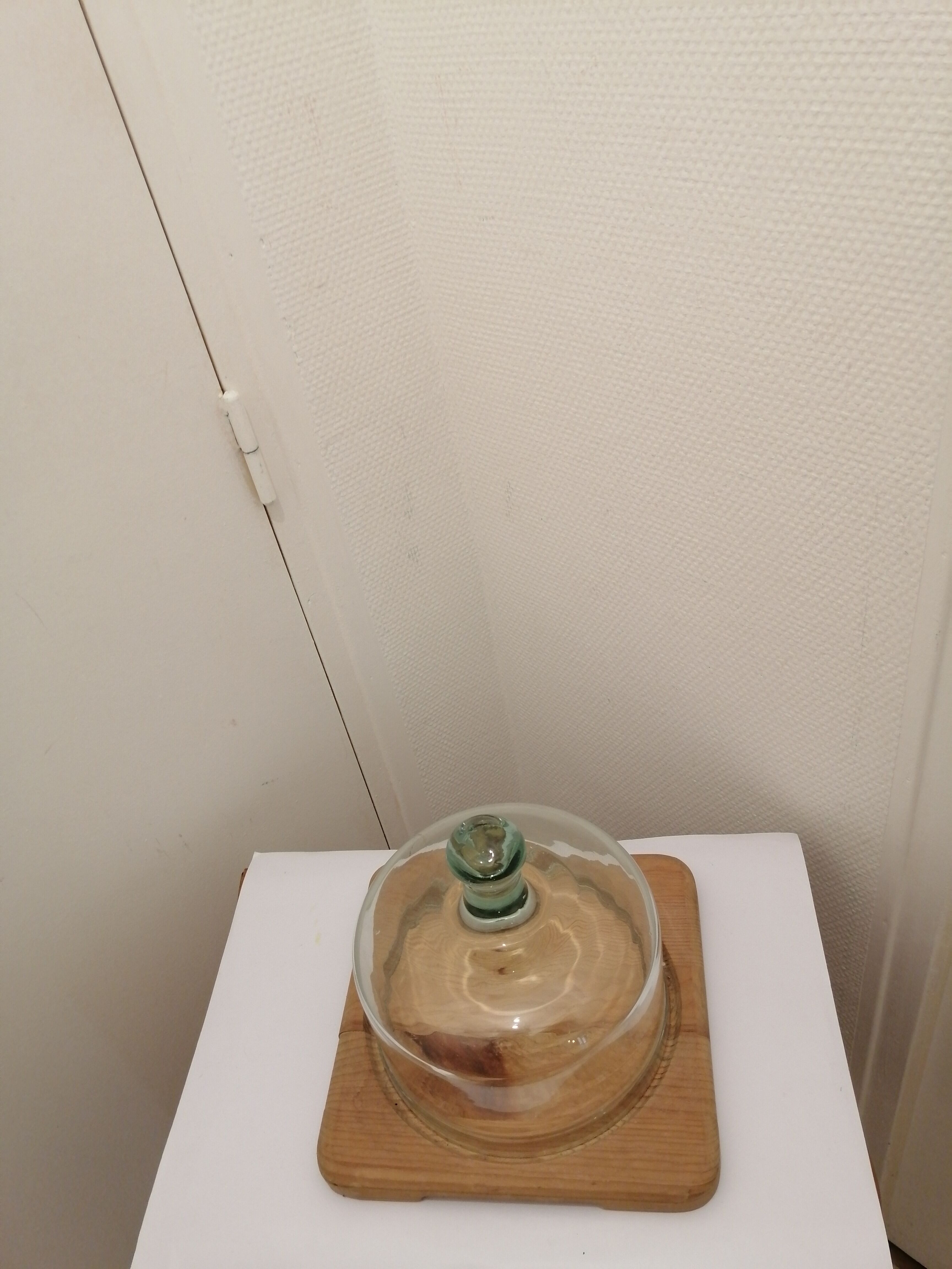 Square cheese platter with domed bell