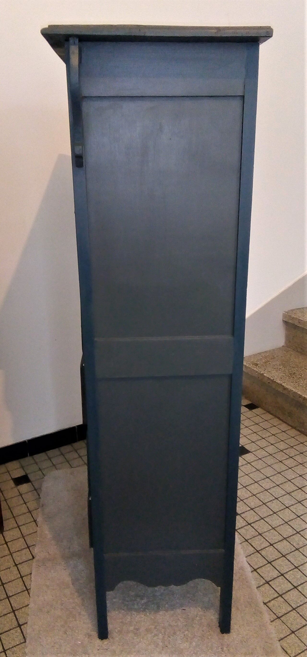 Napoleon 3 cabinet with drawers