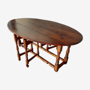 Gateleg oval farm table