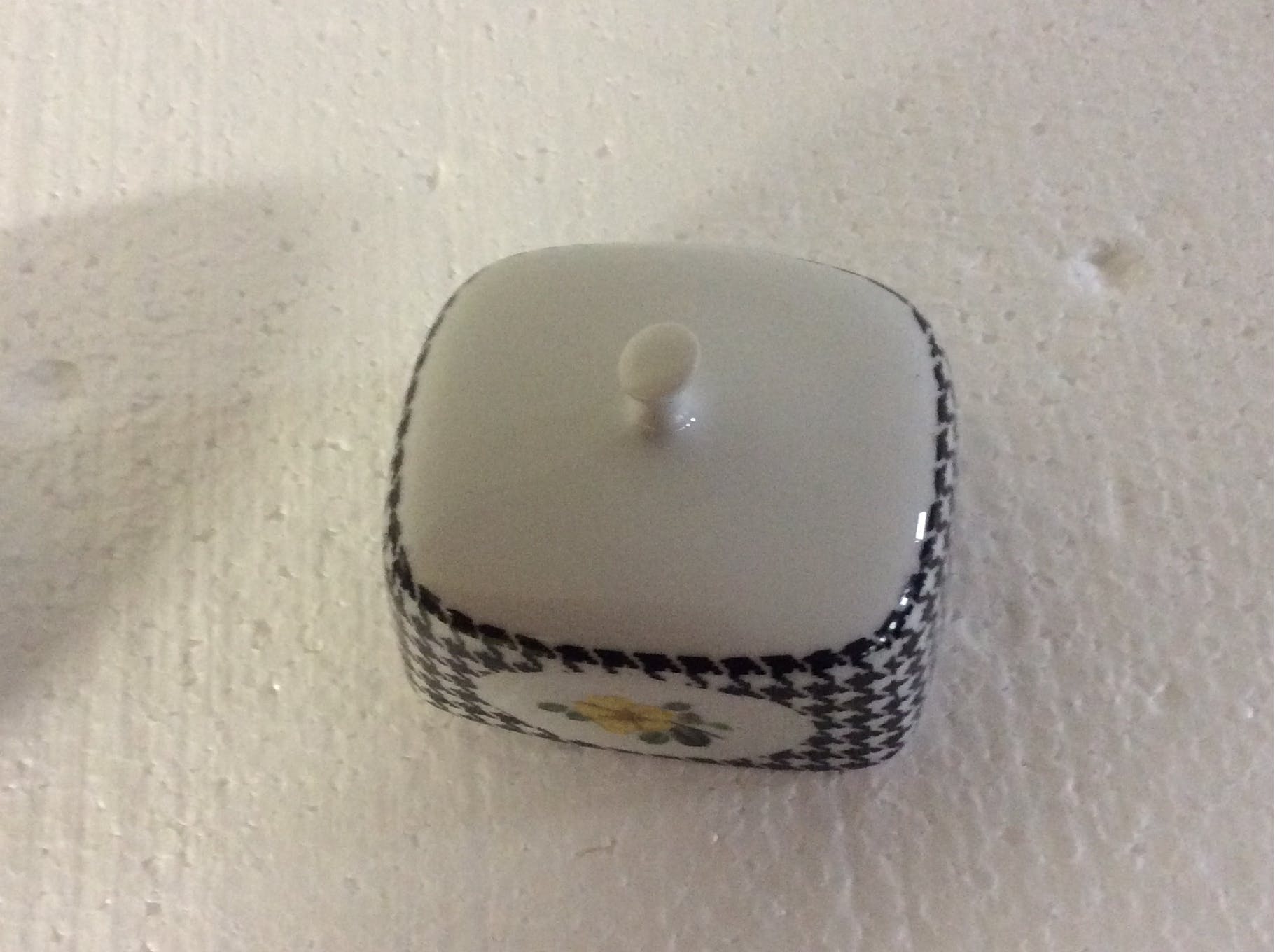 Beurrier porcelaine Limoges
