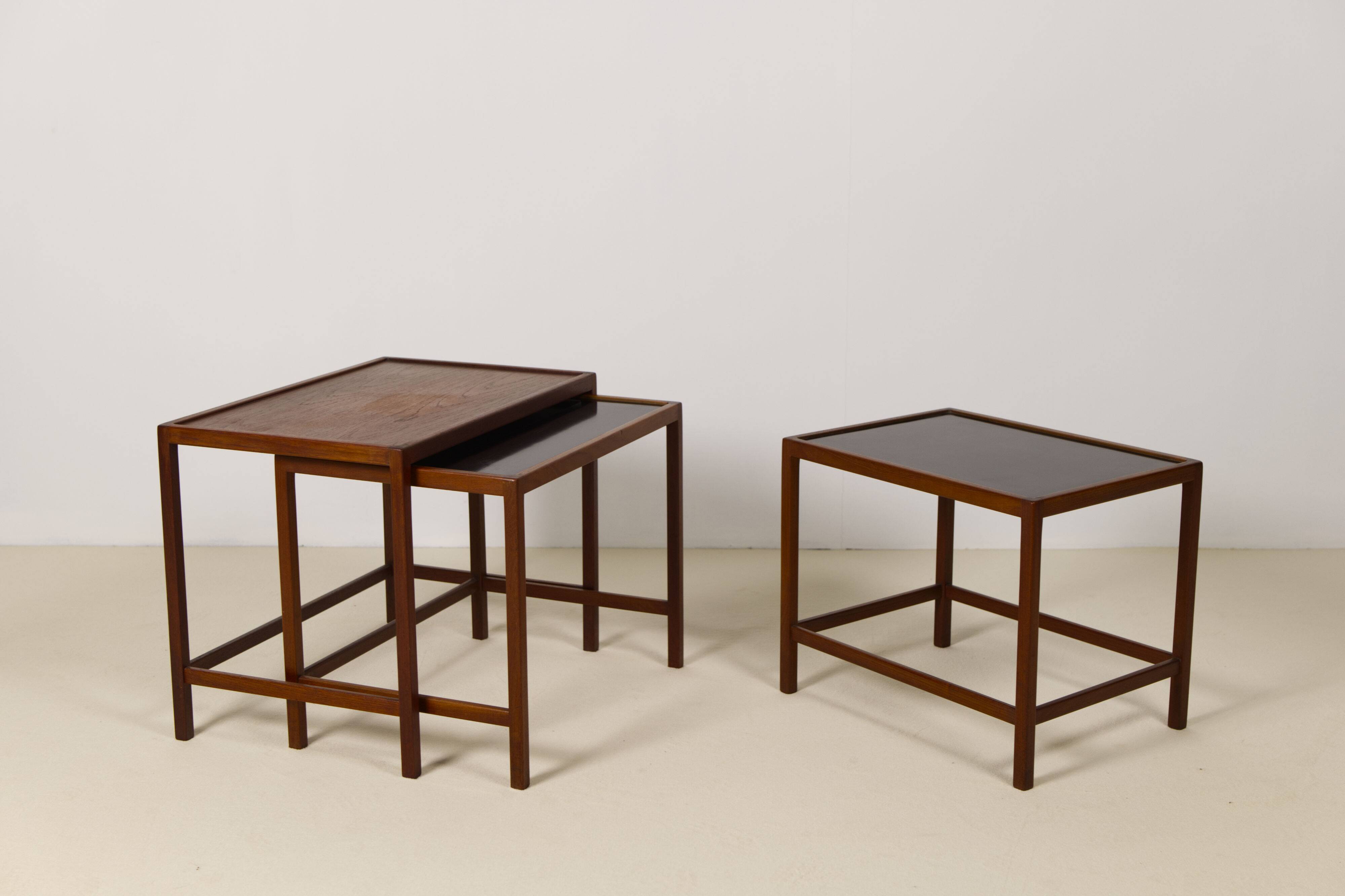 Ensemble de tables gigognes en teck de Kurt Østervig, Danemark, années 1960