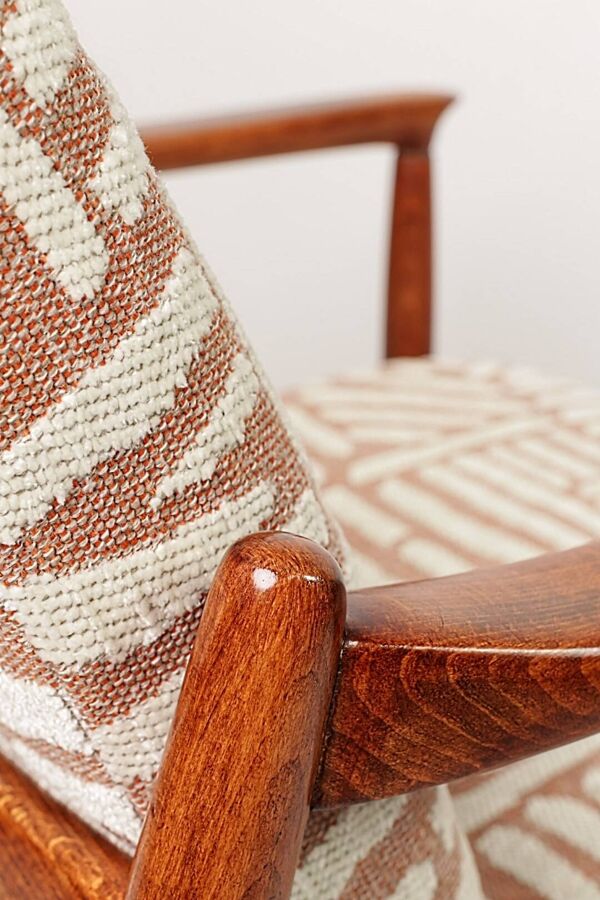 Fauteuil Jacquard Corail Vintage par Edmund Homa GFM 64, années 1960, Pologne Rénové MCM Design