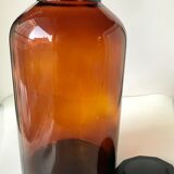 Bottle pharmacy in amber glass