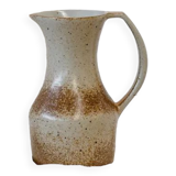 Sandstone pitcher
