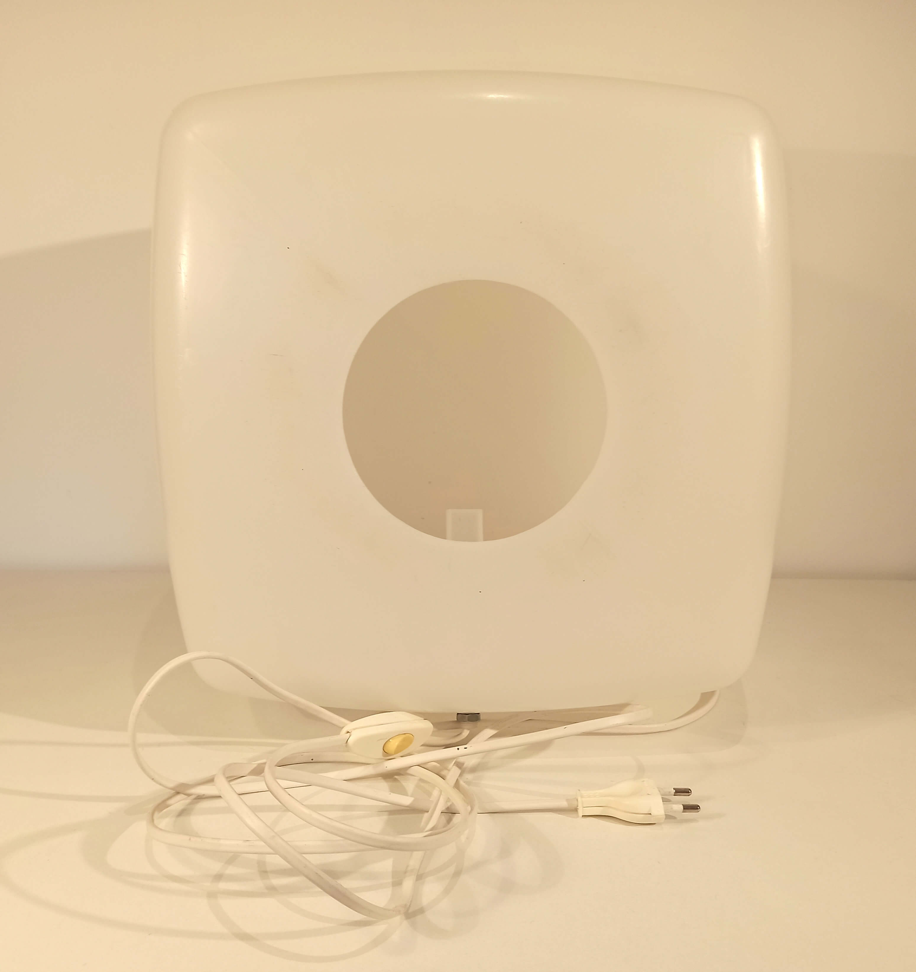 Vintage 1970s light light lamp in white plastic