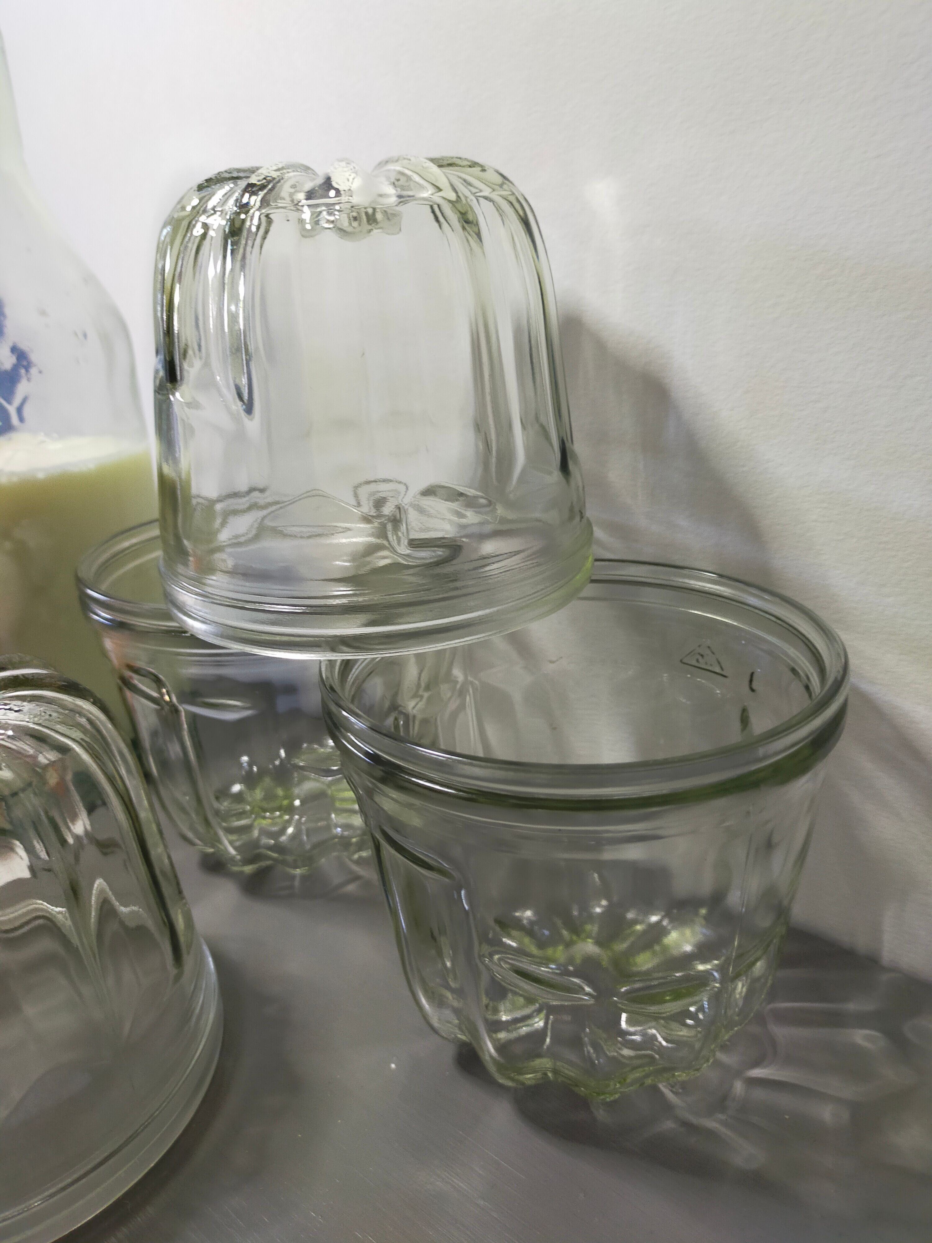 Set of 4 glass cannelé molds