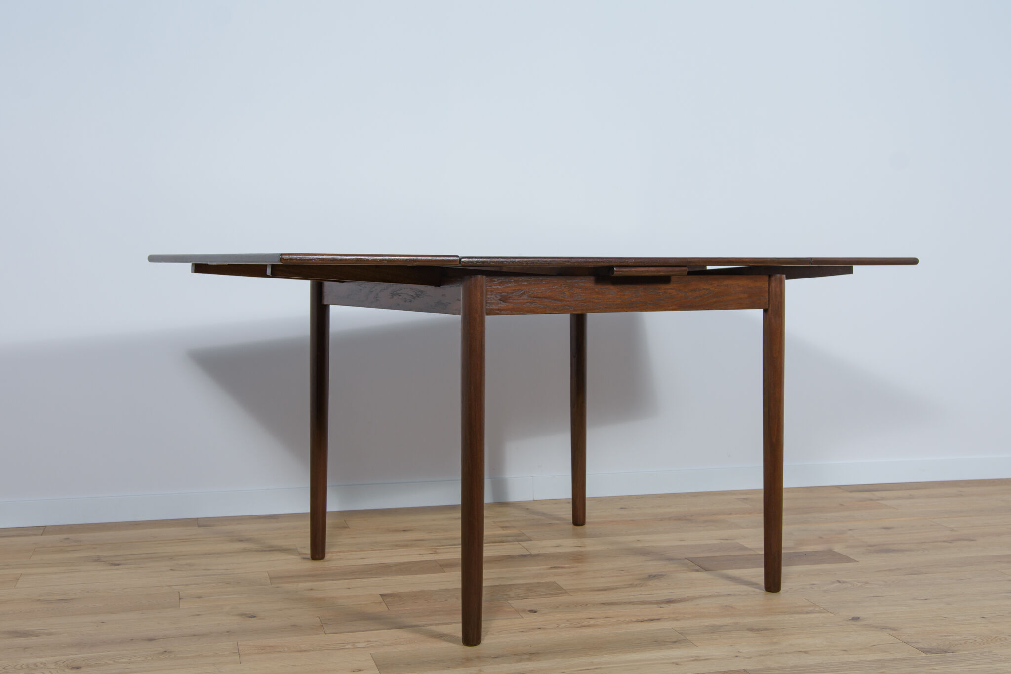 Mid-century danish extendable  dining table, 1960s