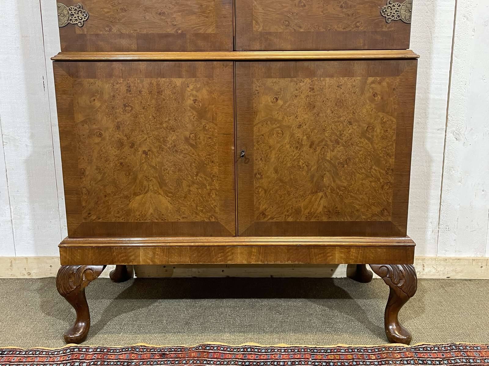 1950s English buffet bar in walnut and walnut burl.