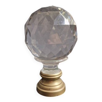 Ancienne boule d'escalier en cristal taille