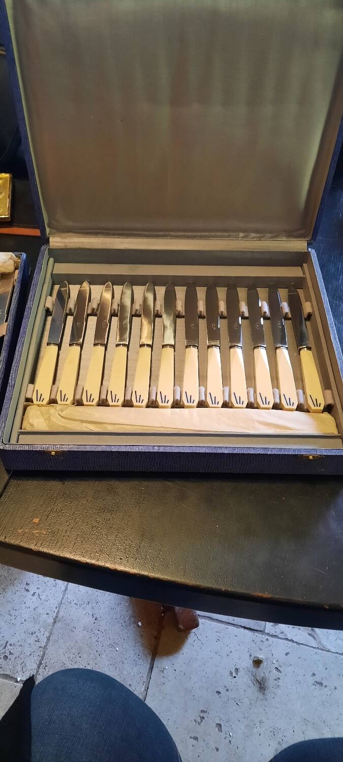 Knife set