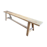 Grand banc en bois brut